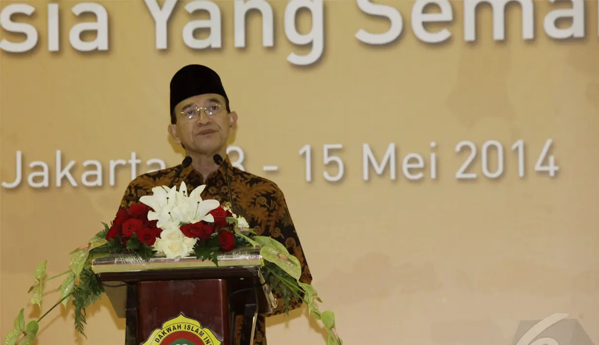  Menurut SDA, Rapimnas LDII sangat serius karena diadakan sampai 3 hari. Rapimnas PPP saja, kata SDA hanya digelar 2 hari, Jakarta, Selasa (13/4/2014) (Liputan6.com/Andrian M Tunay).