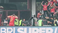 Penyerang Persija Jakarta Ivan Mamut merayakan gol ke gawang Persib Bandung pada pertandingan BRI Super League 2026/2027 di Stadion Utama Gelora Bung Karno (SUGBK), Jakarta, Sabtu (12/9/2026). Ivan Mamut mencetak gol kedua Persija yang memastikan kemenangan 2-1 atas Persib. (KLY/Budy Santoso)