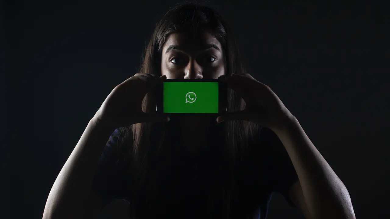 Ilustrasi Logo WhatsApp