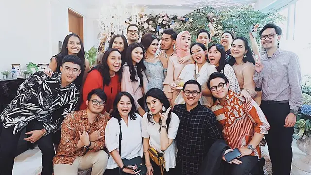 [Bintang] Syahnaz Sadiqah dan Jeje Govinda