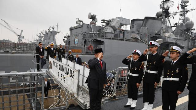 Menhan Prabowo juga melakukan kunjungan lapangan ke Armada Utama Angkatan Laut Turki di Gölcük, Kocaeli. (Dokumentasi Kedutaan Besar Ankara)