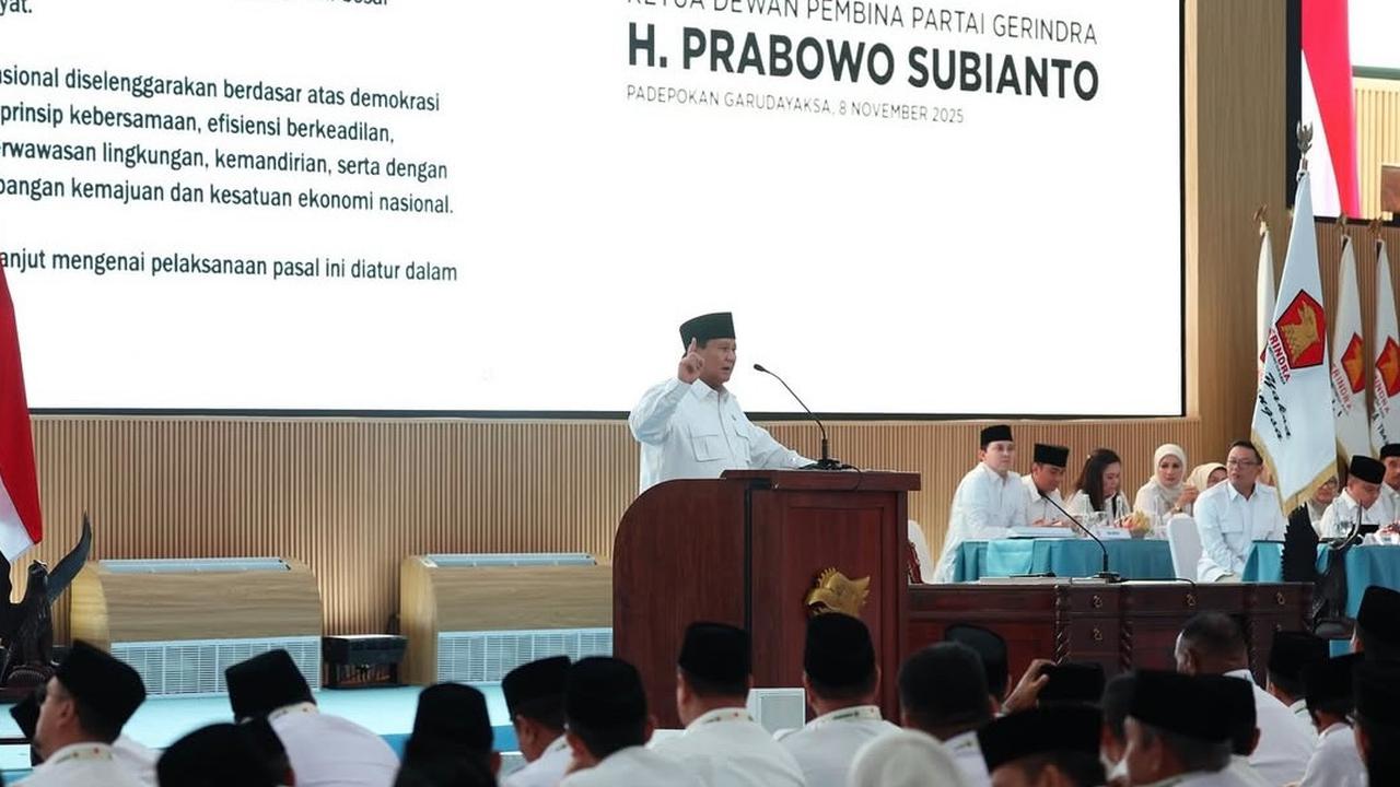Kumpulkan Kader di Hambalang, Prabowo Tegaskan Gerindra Harus Selalu Bela Rakyat