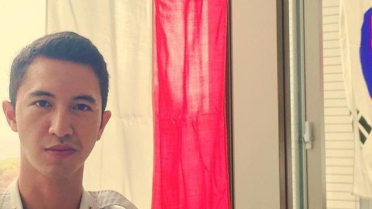 Paras masa muda calon ayah Bilqis ini curi perhatian. Ia disebut bak artis Korea.