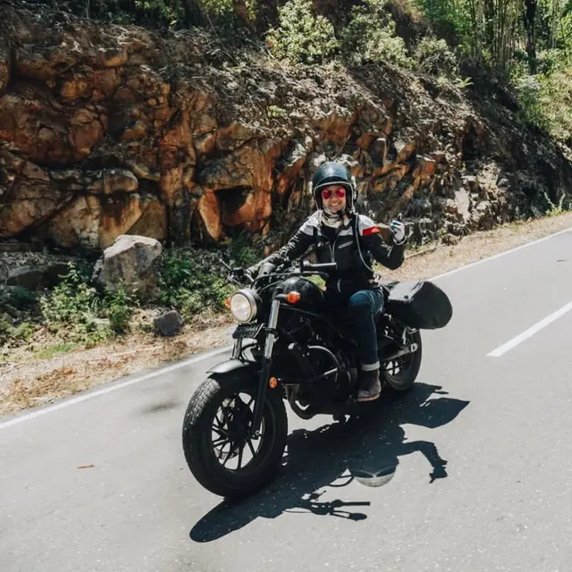 7 Momen Prisia Nasution Touring Naik Moge Sampai Atambua
