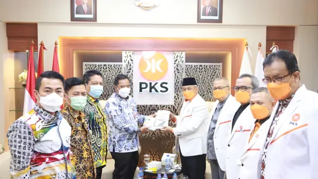 Jajaran Kementerian Dalam Negerimenyambangi kantor DPP Partai Keadilan Sejahtera (PKS), Kamis, 03 Juni 2021.