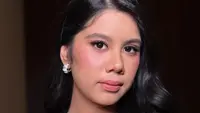 Almira Tunggadewi Yudhoyono di Momen Perpisahan SMA. [@stephaniejeesh]