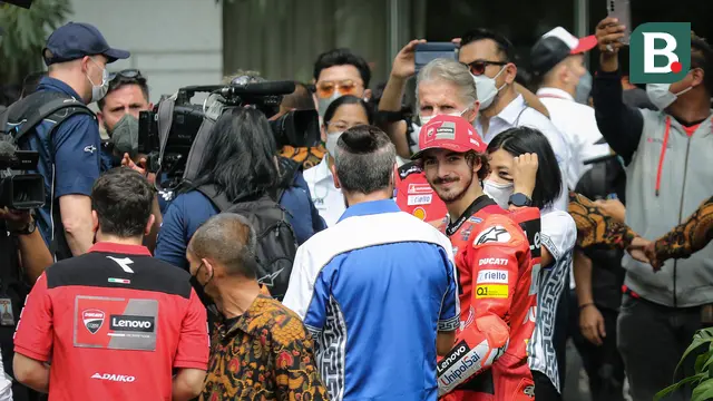 Foto: Magnet MotoGP Sedot Antusiasme Warga Saksikan Konvoi Parade Pembalap Promosikan MotoGP Mandalika 2022 di Jalanan Ibu Kota