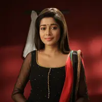 Tina Dutta (via aapkacolors.com)