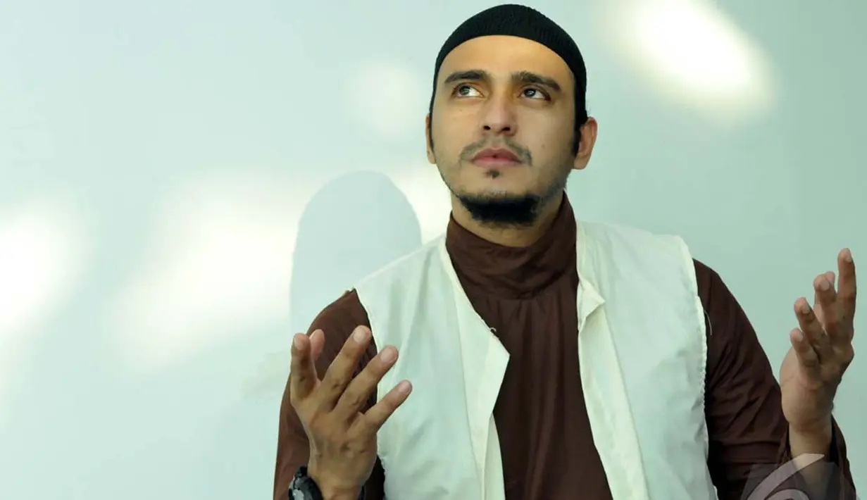 Saat diberkahi aktivitas melimpah, Ali menyebut dalam dirinya harus memiliki keyakinan dan niat yang kuat untuk tetap berpuasa. Foto diambil pada 20 Juni 2014 (Liputan6.com/Panji Diksana)