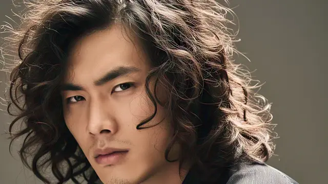 Gambar Rambut Pria Panjang Rapi dan Keren