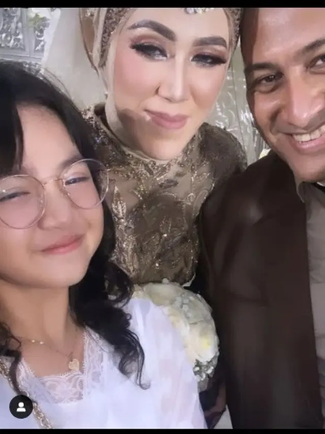 Queen Gendis bersama Said Bajuri dan Sarah Yahya  (Foto: Instagram @_putriduyung.dan1001keajaiban_)