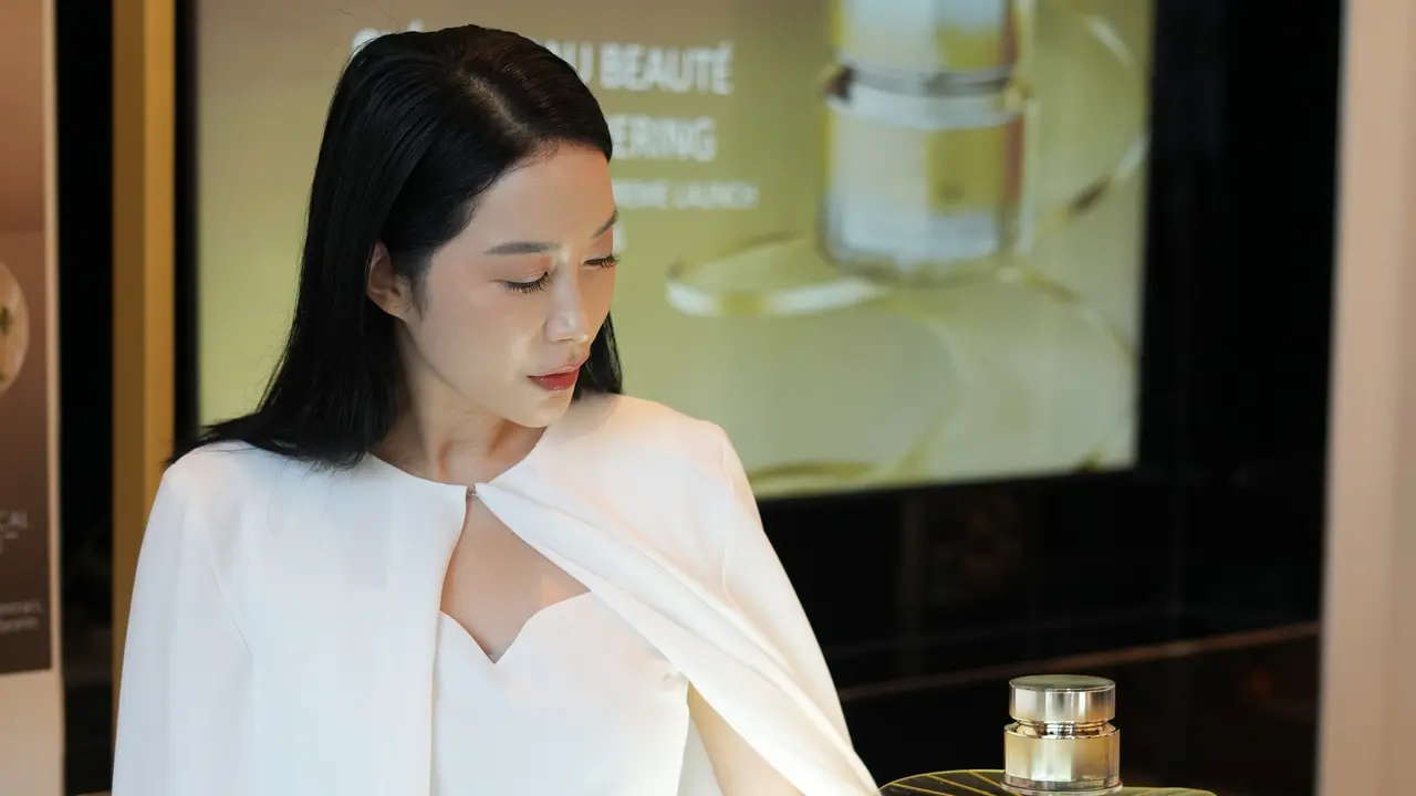 Regenerasi Kulit di Malam Hari Kian Maksimal dengan Sentuhan Night Cream Restoratif
