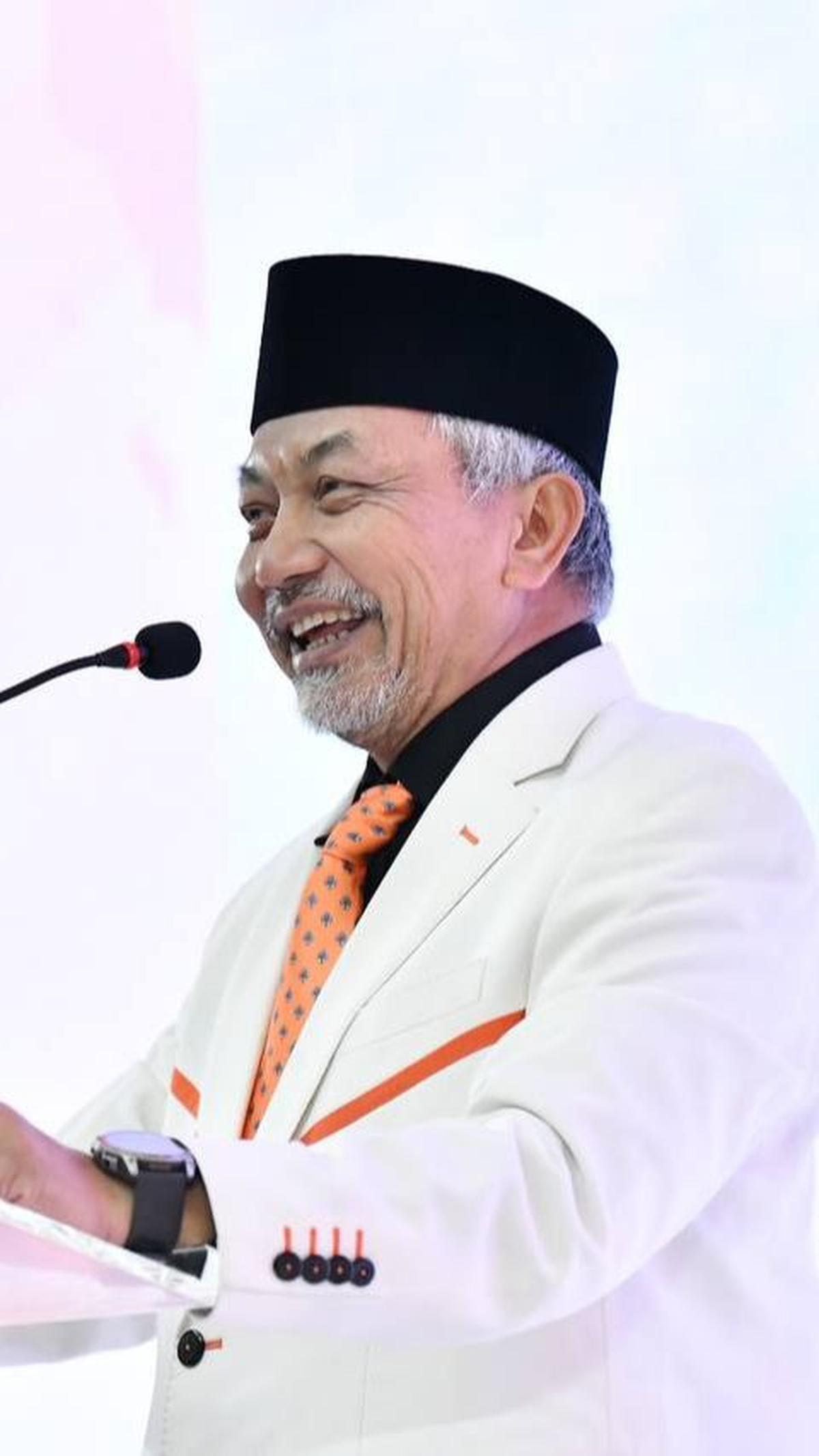 "Seluruh elemen anak bangsa ini harus juga ikut serta dalam proses pengawalan demokrasi ini dengan sebaik-baiknya," jelas Syaikhu.
