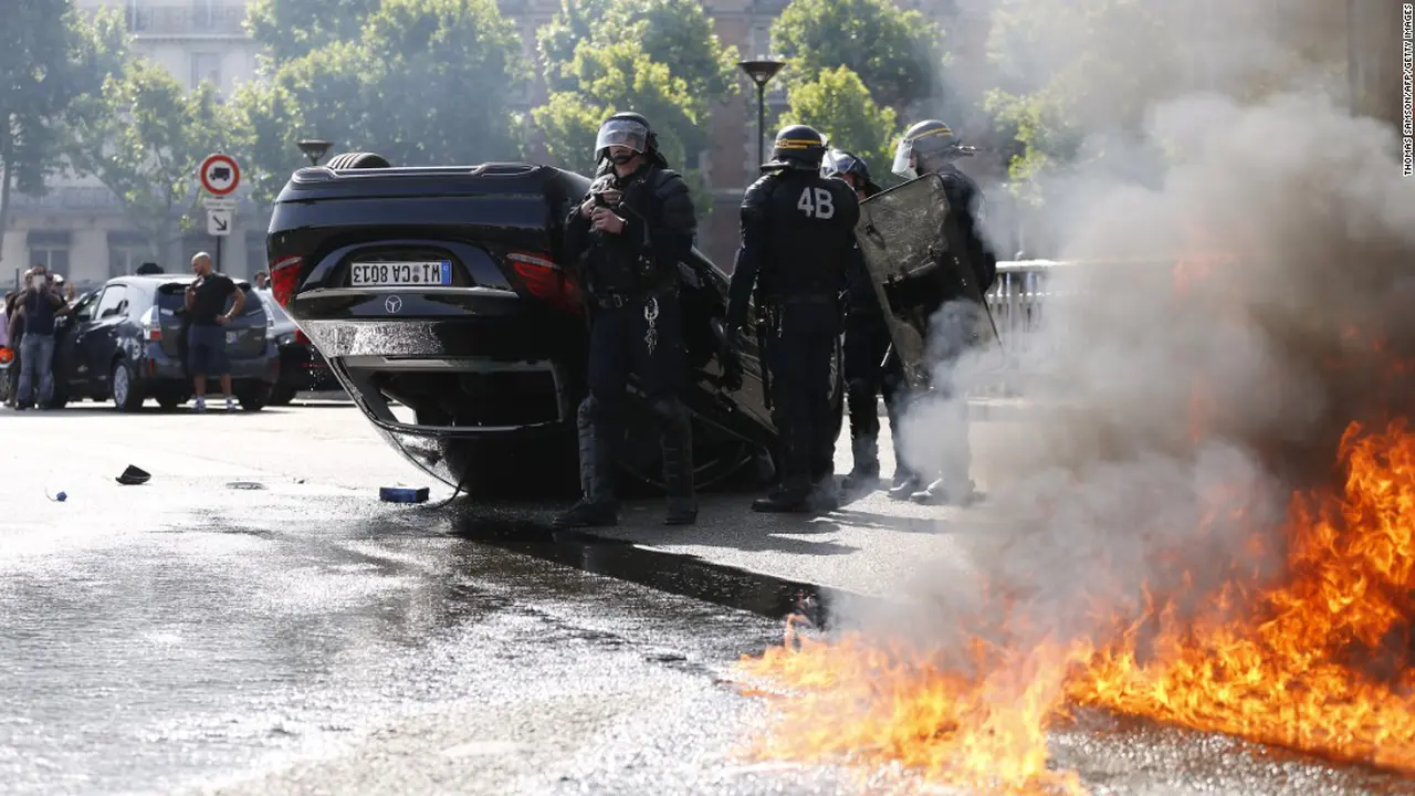 Uber Picu Kerusuhan di Paris
