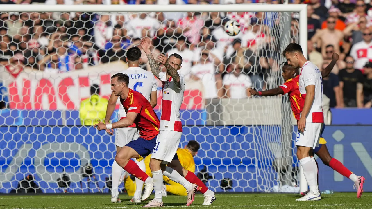 Foto: Unai Simon Cemerlang, Spanyol Jinakkan Kroasia Tiga Gol Tanpa Balas di Grup Neraka Euro 2024