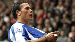 Wigan Athletic&#039;s Egyptian forward Amr Zaki celebrates scoring his second goal against Liverpool during their English Premier League football match at Anfield in Liverpool, on October 18, 2008. AFP PHOTO/PAUL ELLIS