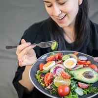 Konsep clean eating di usia 40-an. (foto: pvproductions/freepik)