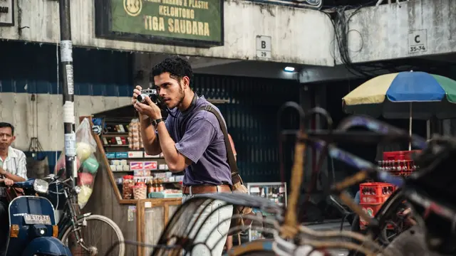 Salah satu adegan dalam film Laut Bercerita. (Foto: Dok. Pal8 Pictures)