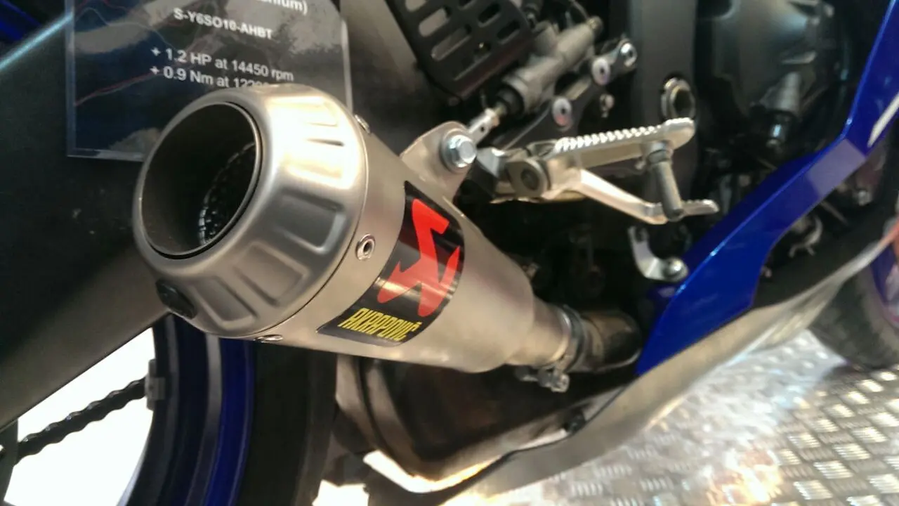 Akrapovic