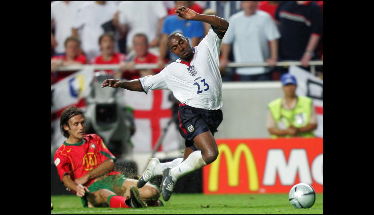 <p>Darius Vassell. Kebodohan mantan pemain Timnas Inggris tersebut yang mencoba melobangi kakinya yang bengkak harus dibayar mahal dengan menepi dari lapangan hijau beberapa pekan. (AFP/Javier Soriano)</p>