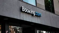 Logo booking.com. (dok. Jas Rolyn/Unsplash)