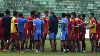 Arema FC menjalani latihan resmi sebelum menghadapi Persebaya Surabaya dalam pertandingan leg kedua final Piala Presiden 2019 di Stadion Kanjuruhan, Malang, Kamis (11/4/2019). Kedua tim akan saling berhadapan pada Jumat (12/4/2019) di stadion yang sama. (Bola.com/Yoppy Renato)