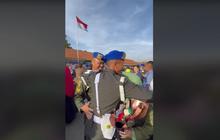 Buah Jatuh Tak Jauh dari Pohonnya, Ayah & Anak ini Sama-sama Polisi Militer TNI AD