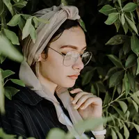 ilustrasi kepribadian perempuan/Photo by Mohammed Hassan on Unsplash