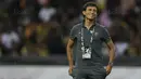 Pelatih Indonesia, Luis Milla, saat pertandingan melawan Malaysia pada laga semifinal Sea Games 2017 di Stadion Shah Alam, Selangor, Sabtu (26/8/2017). Malaysia menang 1-0 atas Indonesia. (Bola.com/Vitalis Yogi Trisna)