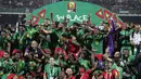 Tuan rumah Kamerun berhasil merebut tempat ketiga Piala Afrika 2021 usai mengalahkan Burkina Faso di Ahmadou Ahidjo Stadium, Yaounde, Minggu (6/2/2022) dini hari WIB. (AP/Themba Hadebe)