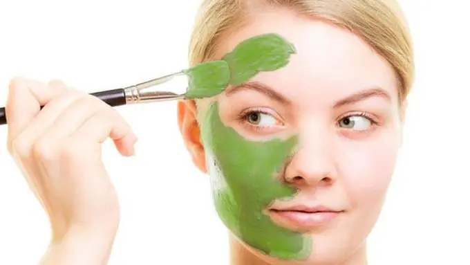 Ilustrasi Kulit Wajah Gunakan Masker Wajah © boldsky.com