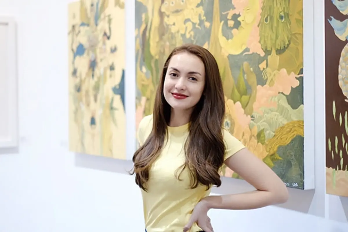 Sudah 9 Tahun Menikah, Ini 6 Potret Romantis Rianti Cartwright dan Suami