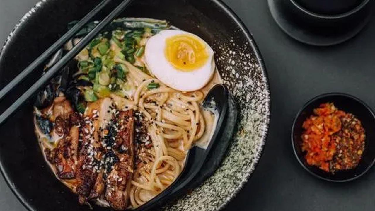 2. Ramen Tonkotsu