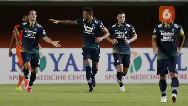 Persib Bandung vs Persiraja Banda Aceh