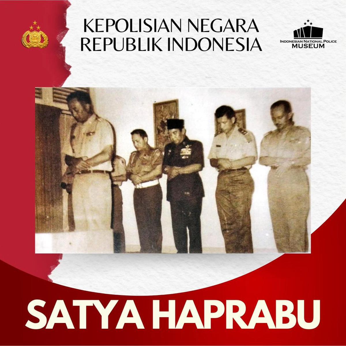 Potret Lawas Kapolri ke-4 jadi Imam Salat di Kantor