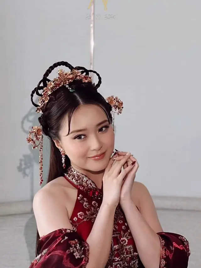 Momen pasangan Nita Vior, akrab disapa Vior, dan pebasket nasional Vincent Kosasih melakukan proses Sangjit (Instagram/@themajestic.project)