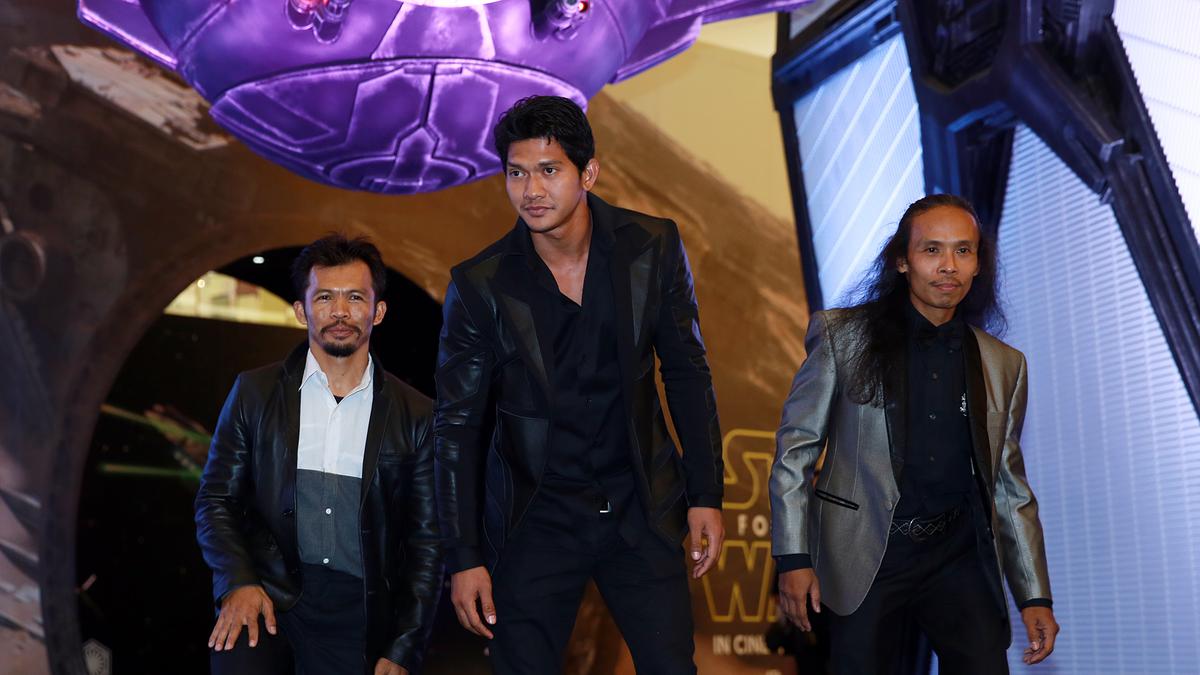 Yayan dan Cecep Melawan Keanu Reeves, Iko Uwais Merinding Disko