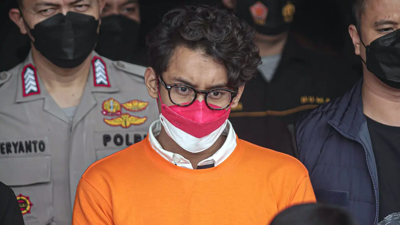 FOTO: Ardhito Pramono Ditetapkan sebagai Tersangka Kasus Narkoba