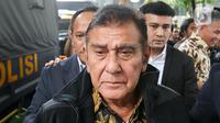 Japto Soerjosoemarno hanya mengatakan bahwa dirinya telah menjawab semua pertanyaan yang diajukan penyidik. (Liputan6.com/Herman Zakharia)