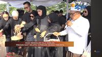 Olla Ramlan di pemakaman ibunda. (Hot Shot, YouTube/ SCTV)