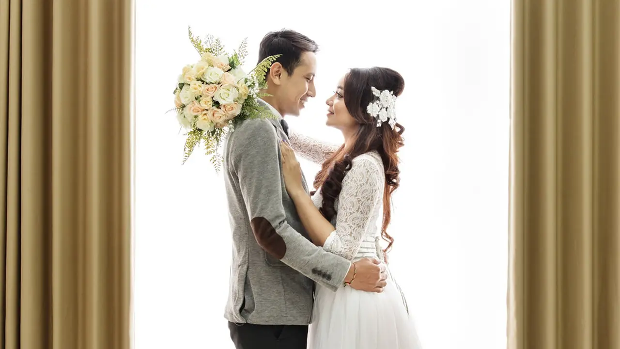 pasangan cinta