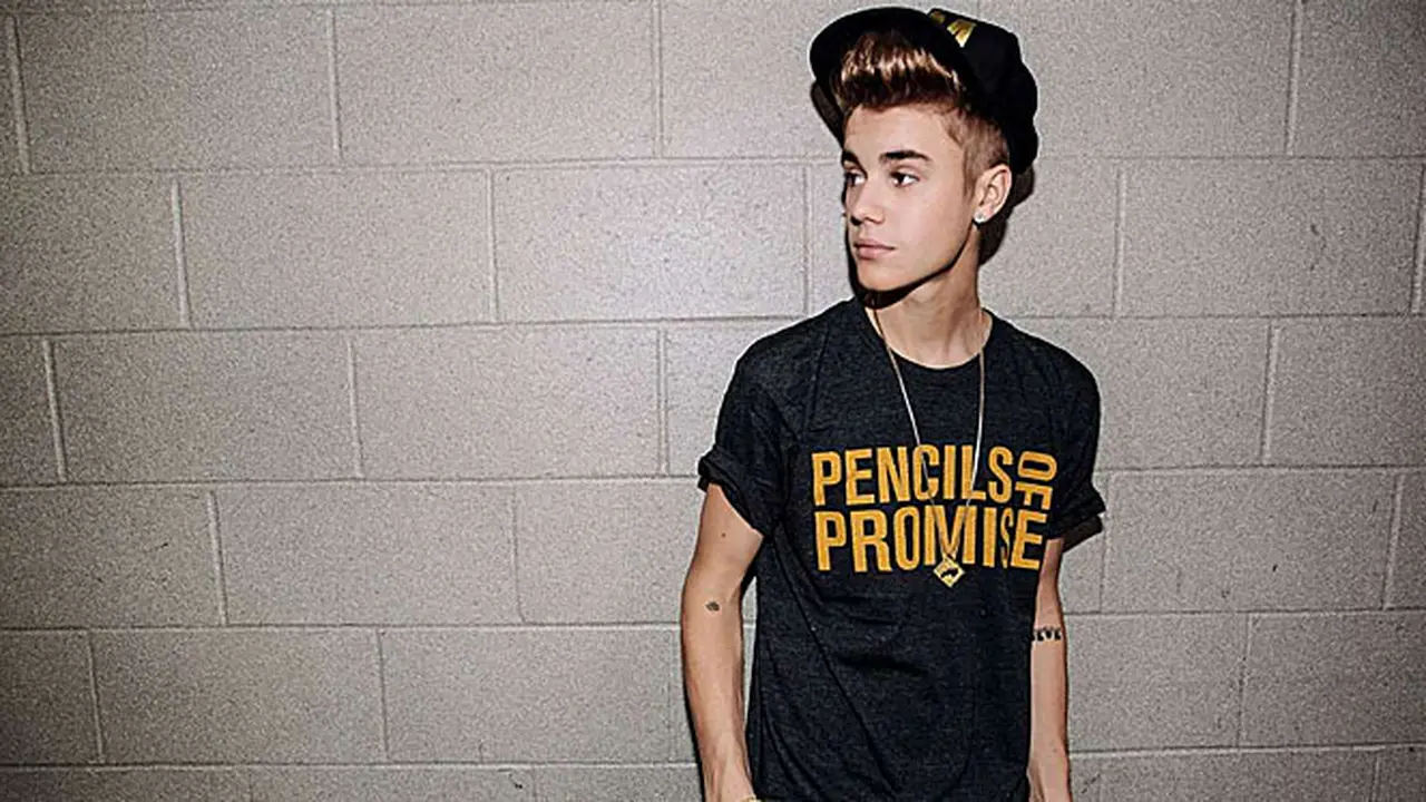 bieber-131210b.jpg