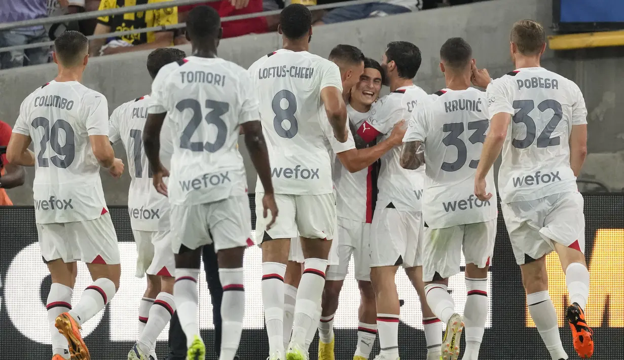<p>Sementara gol AC Milan dicetak oleh Fikayo Tomori (25') dan Luka Romero (42'). (AP Photo/Ashley Landis)</p>