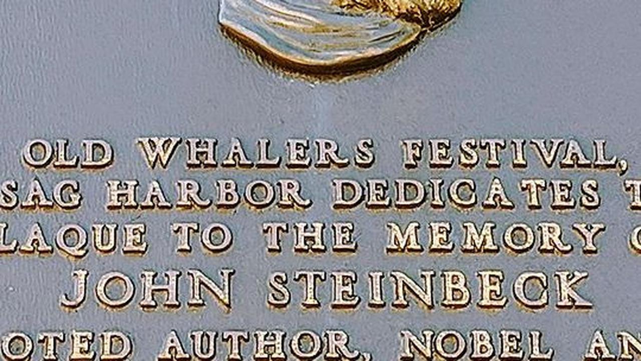 <b>Memenangkan Pulitzer Prize pada 6 Mei 1940</b>