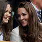 Kate Middleton dan Pippa Middleton (Kirsty Wigglesworth/AP)