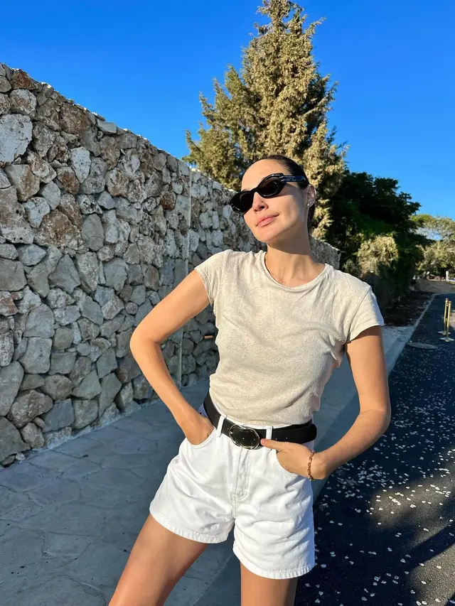 Gal Gadot Sempat Sembunyikan Kehamilan, Kini Umumkan Kelahiran Anak