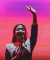 Bernadya menyapa penonton dalam acara KapanLagi Buka Bareng BRI Festival 2025 yang berlangsung di Plaza Parkir Timur Kompleks Stadion Utama Gelora Bung Karno (SUGBK), Senayan, Jakarta. (Bola.com/Bagaskara Lazuardi)