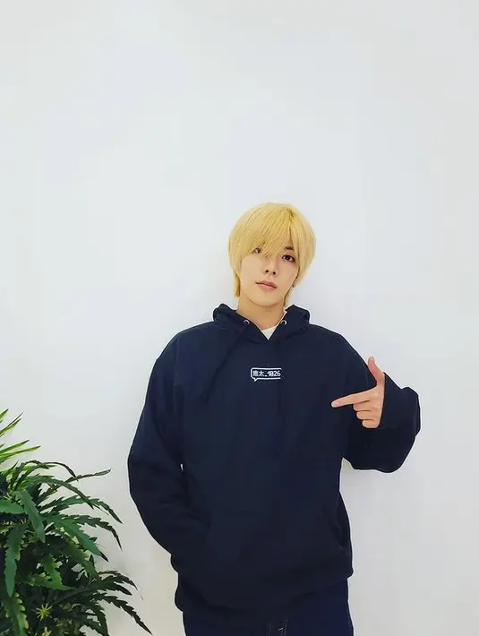 Bernaung di bawah agensi SM Entertainment Yuta berperan sebagai penyanyi dan rapper dalam grup. (FOTO: instagram.com/yuu_taa_1026/)