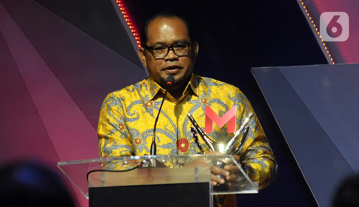Dalam kesempatan tersebut, Kasmidi Bulang menyampaikan terima kasih atas penghargaan yang diberikan atas nama masyarakat Kutai Timur dan para Kepala Desa (Kades). Ia menganggap penghargaan ini sebagai bukti kinerja positif yang telah dicapai dan juga sekaligus mendorong semua pihak untuk terus termotivasi dalam upaya pembangunan lebih lanjut. (merdeka.com/Imam Buhori)