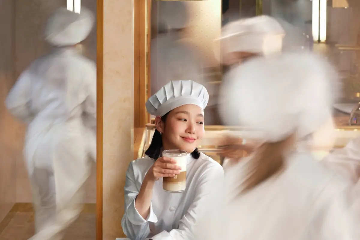 Pesona Eva Longoria, George Clooney, hingga Kim Go Eun Bintangi Kampanye Terbaru Nespresso